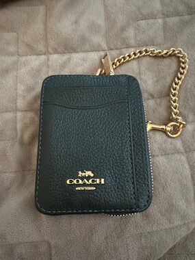 Coach Amazon Green Pebbled Leather Zip Card Case with Gold Chain